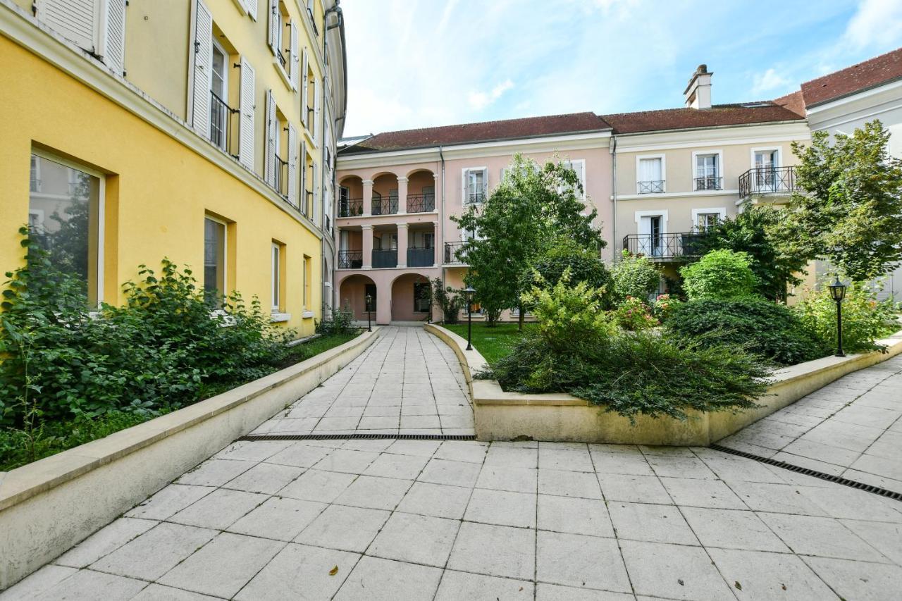 Superbe Appartement Pour 6 Personnes A Disneyland เซร์ริส ภายนอก รูปภาพ